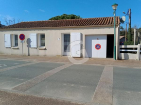 Maison à 150m de la plage du Rocher, 4 pers, terrasse, garage, parking privé, à Longeville sur Mer - FR-1-357-321